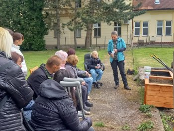 Den Země a první přednáška v komunitní zahradě obr. 66